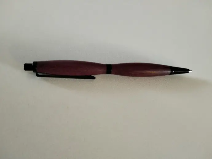 critérium en bois éxotique