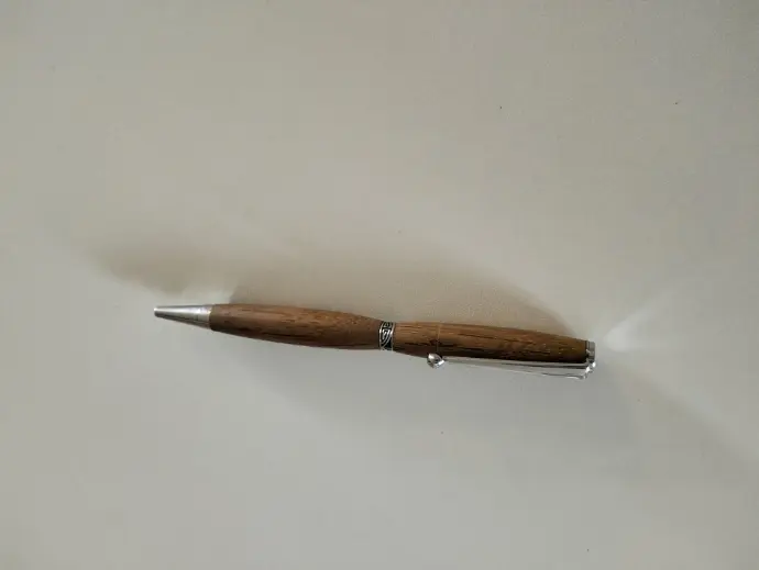 stylos en bois traditionnel