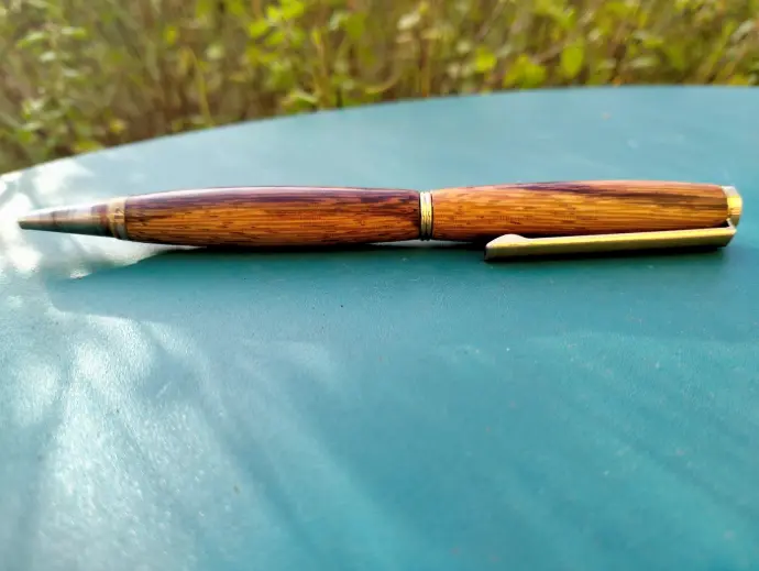 stylos en chene